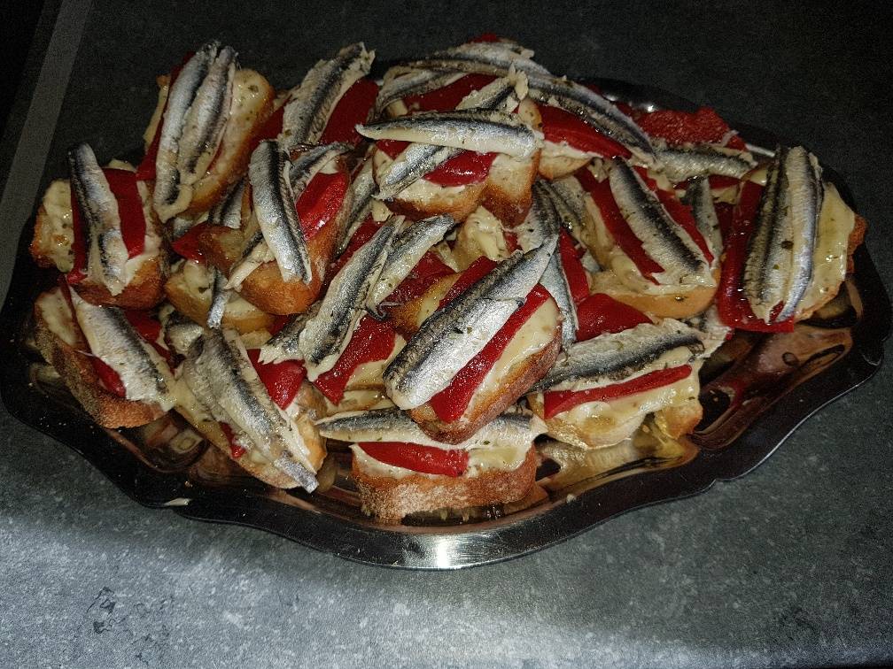 Tapas poivrons anchois philou plats cuisinés